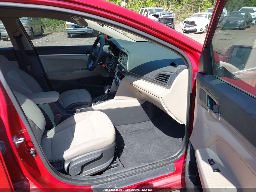 2019 Hyundai Elantra VIN KMHD74LF3KU777462 IAAI salvage auction — REAR END, Salvage Title, sold $1,950 on 2026-07-08 (photo 5)
