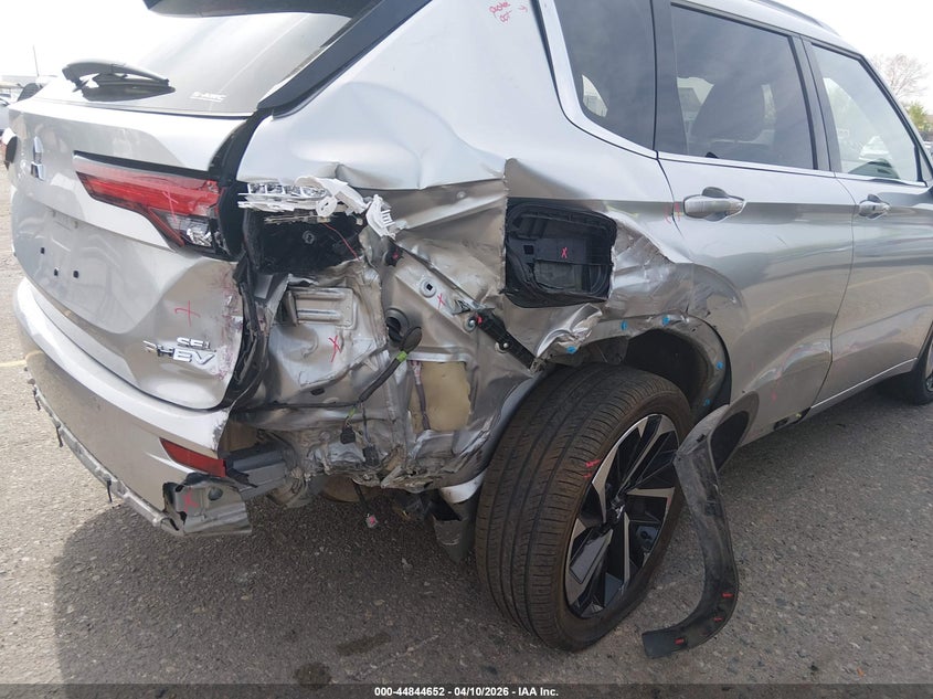 2023 Mitsubishi Outlander VIN JA4T5VA94PZ062753 IAAI salvage auction — RIGHT REAR, Salvage Title, sold $9,000 on 2026-07-17 (photo 6)