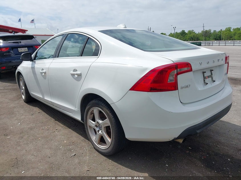 2012 Volvo S60 VIN YV1622FS6C2036870 IAAI salvage auction — NORMAL WEAR, Salvage Title, sold $350 on 2026-08-03 (photo 3)