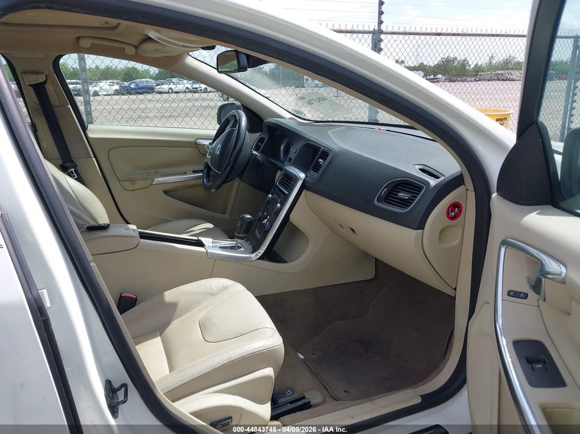 2012 Volvo S60 VIN YV1622FS6C2036870 IAAI salvage auction — NORMAL WEAR, Salvage Title, sold $350 on 2026-08-03 (photo 5)