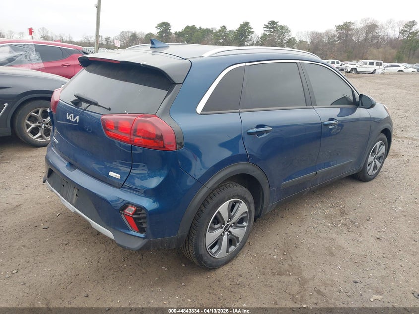 2022 Kia Niro VIN KNDCB3LC8N5535201 IAAI salvage auction — REAR END, Salvage Title, sold $6,400 on 2026-07-10 (photo 4)