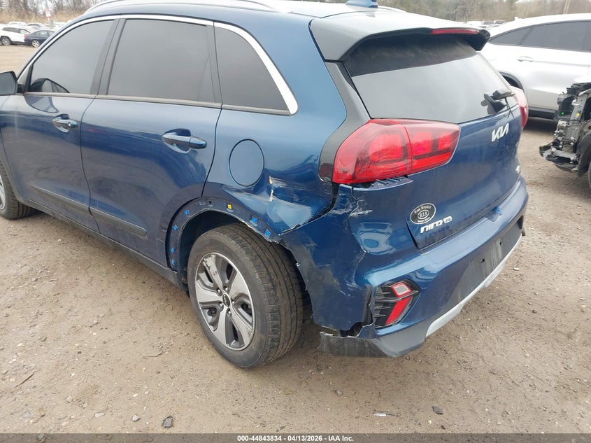 2022 Kia Niro VIN KNDCB3LC8N5535201 IAAI salvage auction — REAR END, Salvage Title, sold $6,400 on 2026-07-10 (photo 6)