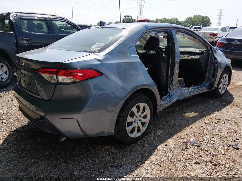 2020 Toyota Corolla VIN JTDEPRAE8LJ055472 IAAI salvage auction — RIGHT SIDE, Clear (Colorado), sold $2,700 on 2026-07-15 (photo 4)