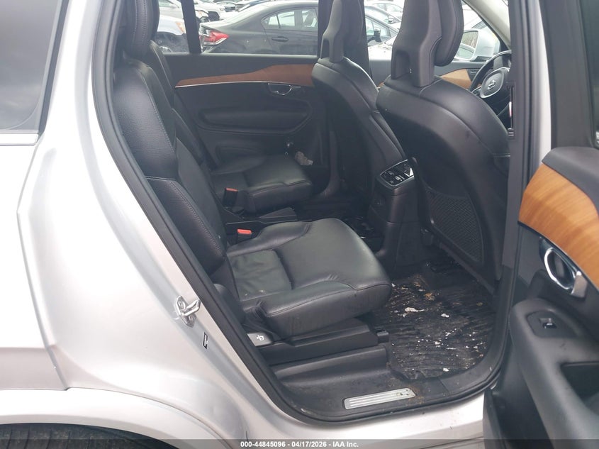 2021 Volvo Xc90 VIN YV4BR00K8M1676354 IAAI salvage auction — LEFT REAR, Salvage Title, sold $15,150 on 2026-07-17 (photo 8)