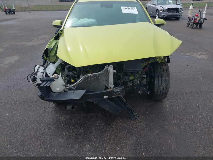 2019 Hyundai Kona VIN KM8K53A55KU267390 IAAI salvage auction — FRONT & REAR, Salvage (Minnesota), sold $675 on 2026-07-13 (photo 6)