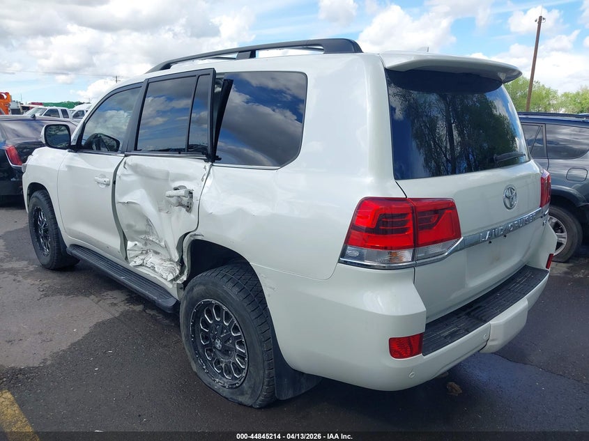 2016 Toyota Land cruiser VIN JTMCY7AJ0G4046601 IAAI salvage auction — SIDE, Wait Title, sold $32,250 on 2026-07-26 (photo 3)