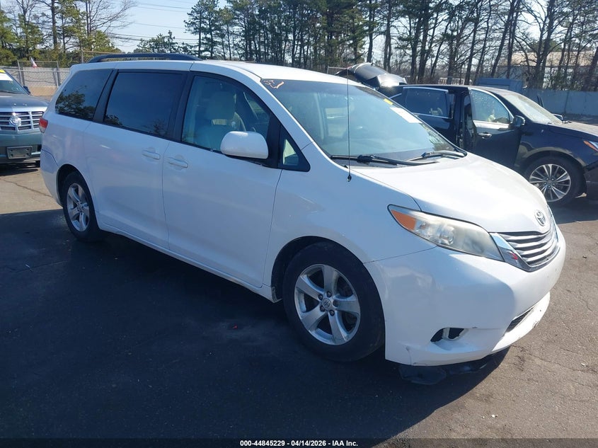 2011 Toyota Sienna VIN 5TDKK3DC1BS079882 IAAI salvage auction — FRONT & REAR, Mv-907A (New York), sold $1,825 on 2026-07-21 (photo 1)