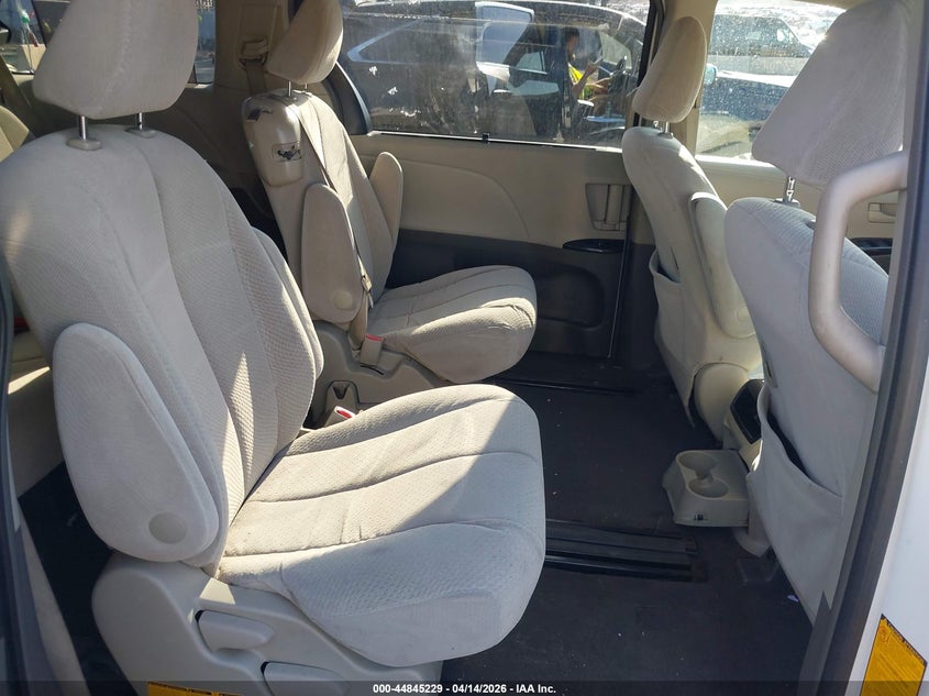 2011 Toyota Sienna VIN 5TDKK3DC1BS079882 IAAI salvage auction — FRONT & REAR, Mv-907A (New York), sold $1,825 on 2026-07-21 (photo 8)