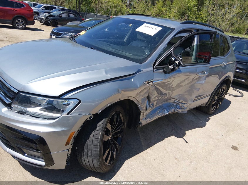 2020 Volkswagen Tiguan VIN 3VV2B7AX2LM146359 IAAI salvage auction — SIDE, Salvage Title, sold $3,350 on 2026-07-26 (photo 6)