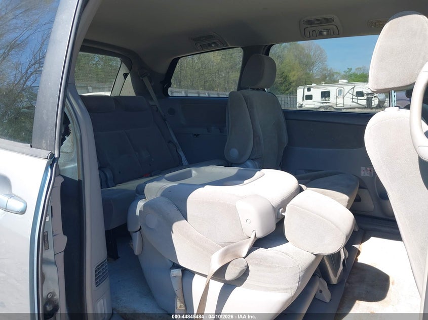 2006 Toyota Sienna VIN 5TDZA22C46S502345 IAAI salvage auction — NORMAL WEAR, Clear (Tennessee), sold $1,225 on 2026-07-15 (photo 8)
