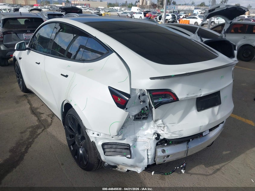 2022 Tesla Model y VIN 7SAYGDEF3NF530381 IAAI salvage auction — REAR END, Salvage (California), sold $12,450 on 2026-07-08 (photo 3)