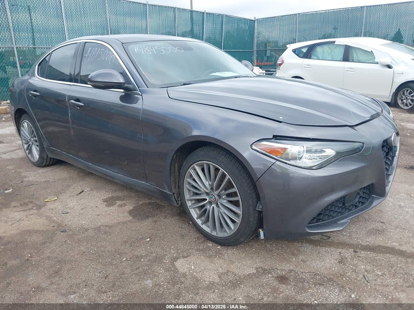 2017 Alfa romeo Giulia VIN ZARFAEENXH7556950 IAAI salvage auction — FRONT END, Clear (Indiana), sold $4,850 on 2026-07-21 (photo 1)