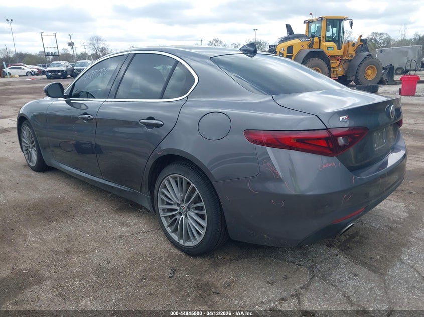 2017 Alfa romeo Giulia VIN ZARFAEENXH7556950 IAAI salvage auction — FRONT END, Clear (Indiana), sold $4,850 on 2026-07-21 (photo 3)