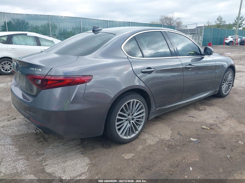 2017 Alfa romeo Giulia VIN ZARFAEENXH7556950 IAAI salvage auction — FRONT END, Clear (Indiana), sold $4,850 on 2026-07-21 (photo 4)