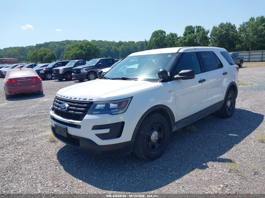 2018 Ford Police interceptor utility VIN 1FM5K8AT3JGC35326 IAAI salvage auction — NORMAL WEAR, Sf97 (Tennessee), sold $550 on 2026-07-20 (photo 2)