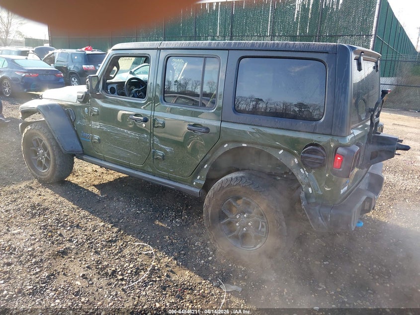 2024 Jeep Grand wagoneer VIN 1C4RJXN65RW185263 IAAI salvage auction — FRONT & REAR, Wait Title, sold $8,900 on 2026-07-28 (photo 3)