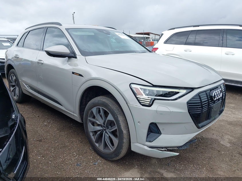 2021 Audi E-tron VIN WA1LAAGE4MB004560 IAAI salvage auction — FRONT END, Original (Texas), sold $11,975 on 2026-07-09 (photo 1)