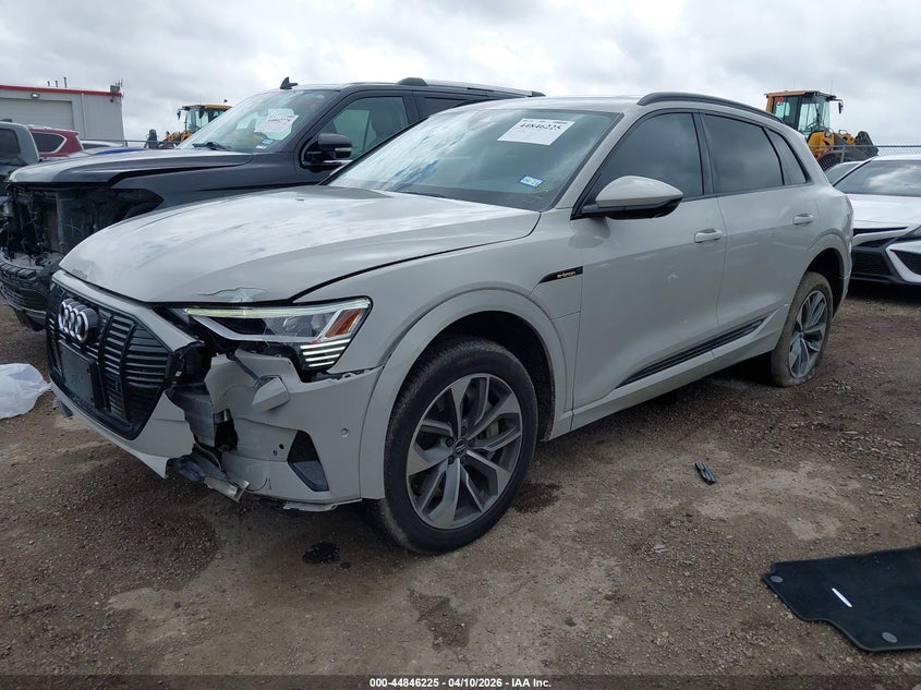 2021 Audi E-tron VIN WA1LAAGE4MB004560 IAAI salvage auction — FRONT END, Original (Texas), sold $11,975 on 2026-07-09 (photo 2)