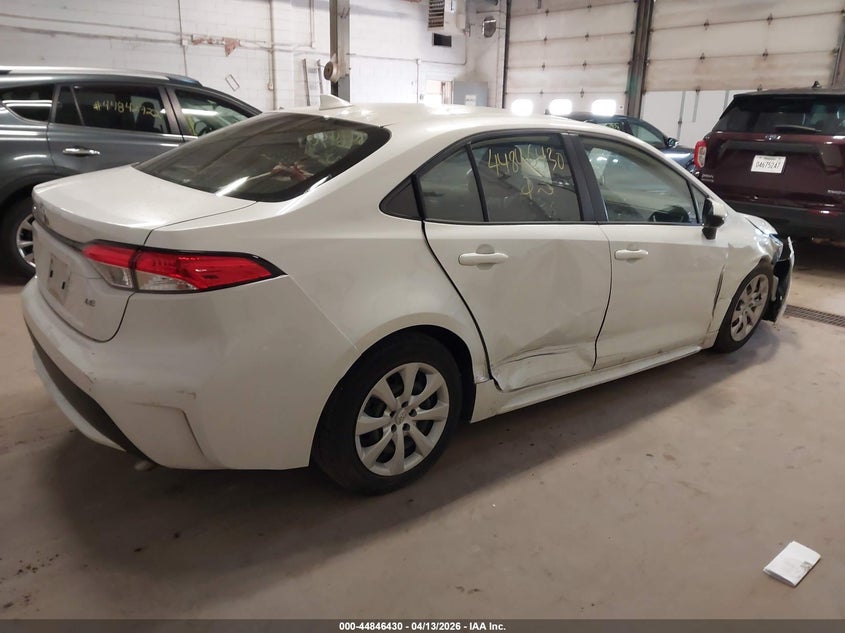 2021 Toyota Corolla VIN JTDEPMAEXMJ180252 IAAI salvage auction — RIGHT FRONT, Salvage Title, sold $3,600 on 2026-07-29 (photo 4)