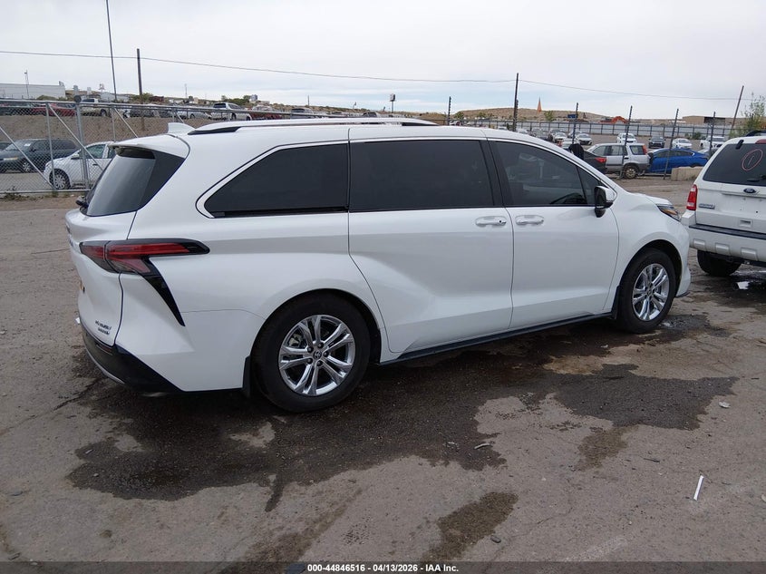 2023 Toyota Sienna VIN 5TDESKFC4PS093285 IAAI salvage auction — SIDE, Salvage (New Mexico), sold $17,100 on 2026-07-13 (photo 4)
