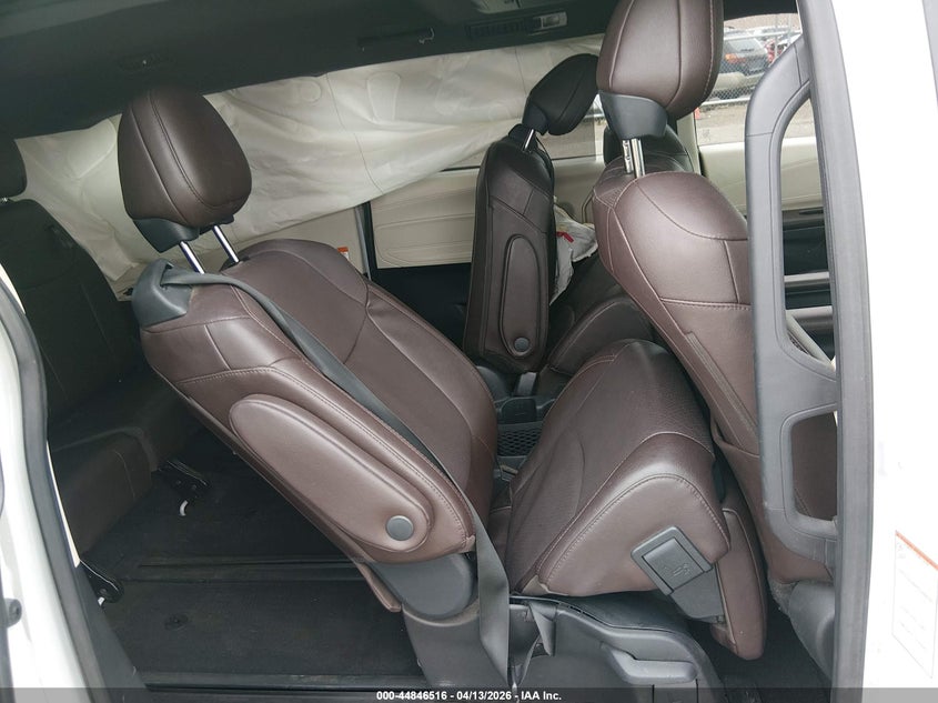 2023 Toyota Sienna VIN 5TDESKFC4PS093285 IAAI salvage auction — SIDE, Salvage (New Mexico), sold $17,100 on 2026-07-13 (photo 8)