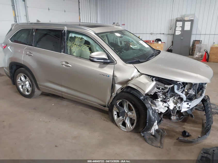 2015 Toyota Highlander VIN 5TDDCRFH1FS008835 IAAI salvage auction — FRONT END, Salvage (Minnesota), sold $5,000 on 2026-07-05 (photo 1)