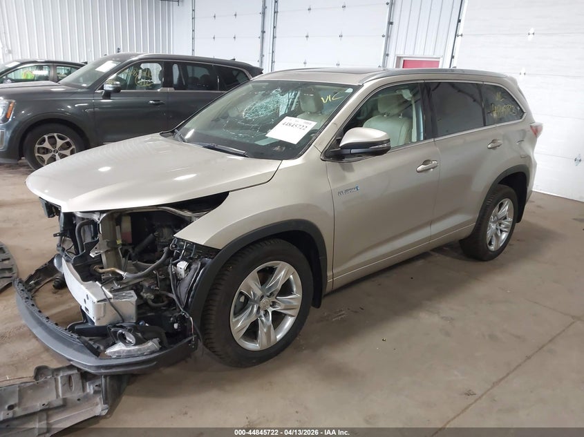 2015 Toyota Highlander VIN 5TDDCRFH1FS008835 IAAI salvage auction — FRONT END, Salvage (Minnesota), sold $5,000 on 2026-07-05 (photo 2)