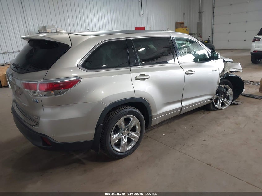 2015 Toyota Highlander VIN 5TDDCRFH1FS008835 IAAI salvage auction — FRONT END, Salvage (Minnesota), sold $5,000 on 2026-07-05 (photo 4)