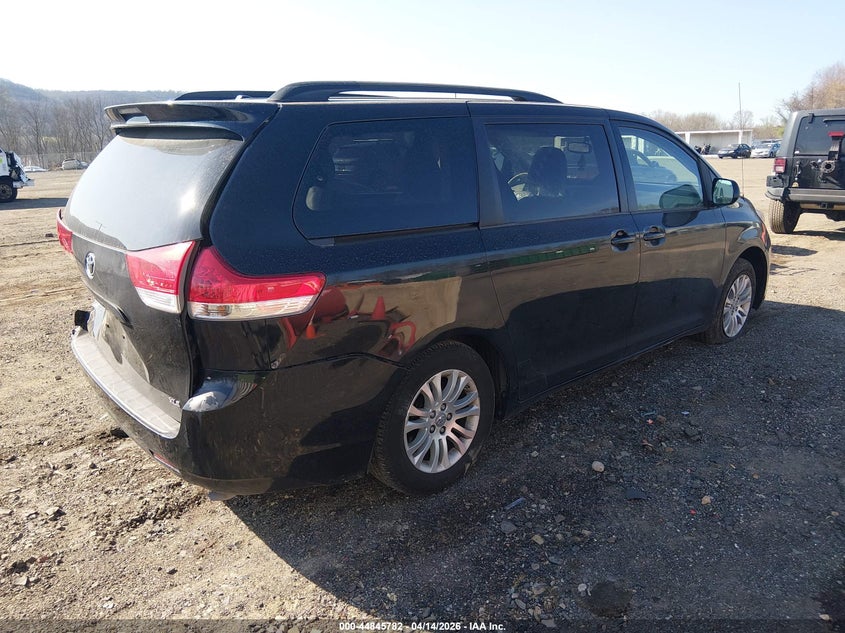 2013 Toyota Sienna VIN 5TDYK3DC5DS359575 IAAI salvage auction — REAR END, Salvage (New Jersey), sold $3,100 on 2026-07-09 (photo 4)