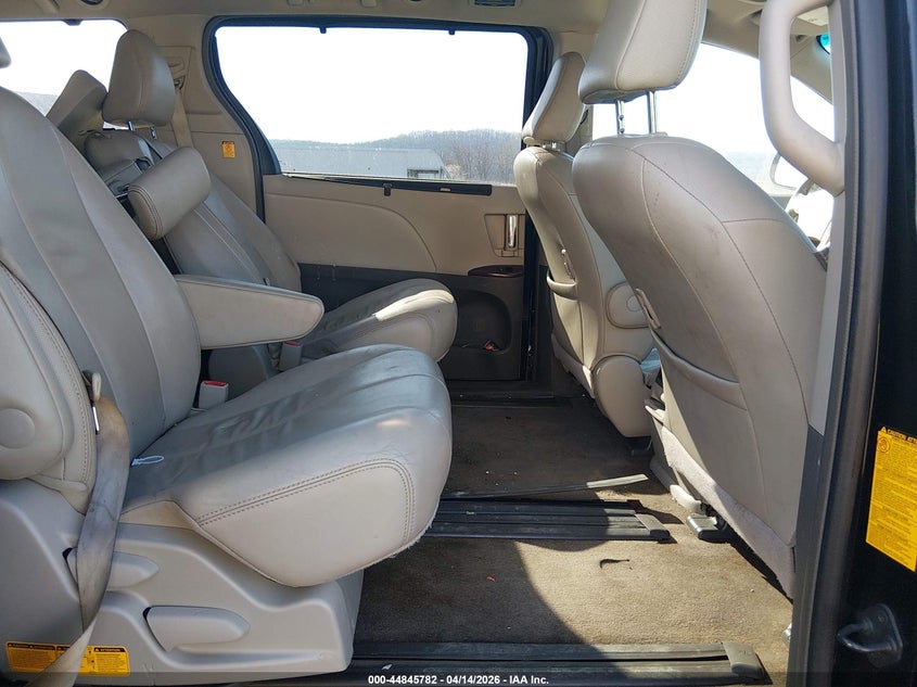 2013 Toyota Sienna VIN 5TDYK3DC5DS359575 IAAI salvage auction — REAR END, Salvage (New Jersey), sold $3,100 on 2026-07-09 (photo 8)