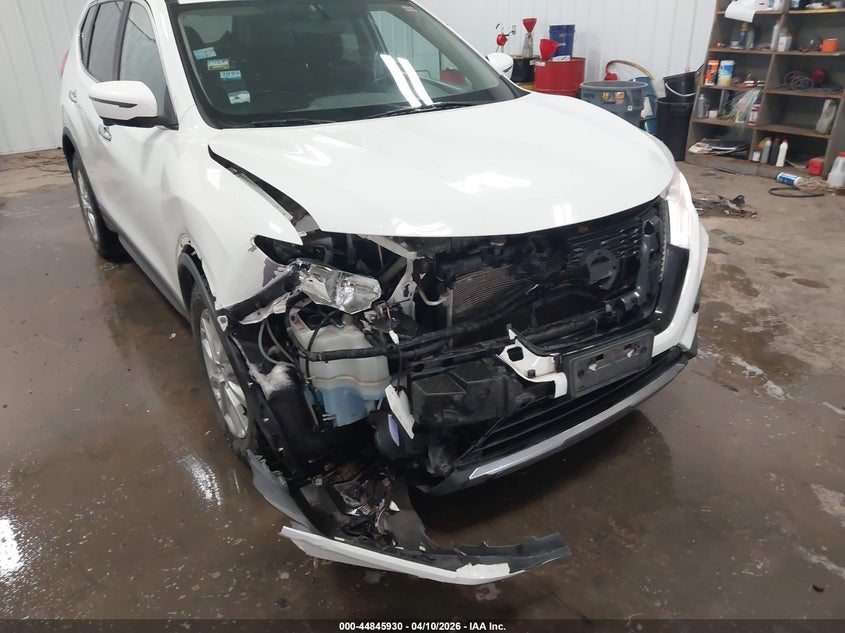 2017 Nissan Rogue VIN KNMAT2MV7HP520101 IAAI salvage auction — FRONT END, Regular (South Dakota), sold $900 on 2026-07-14 (photo 6)