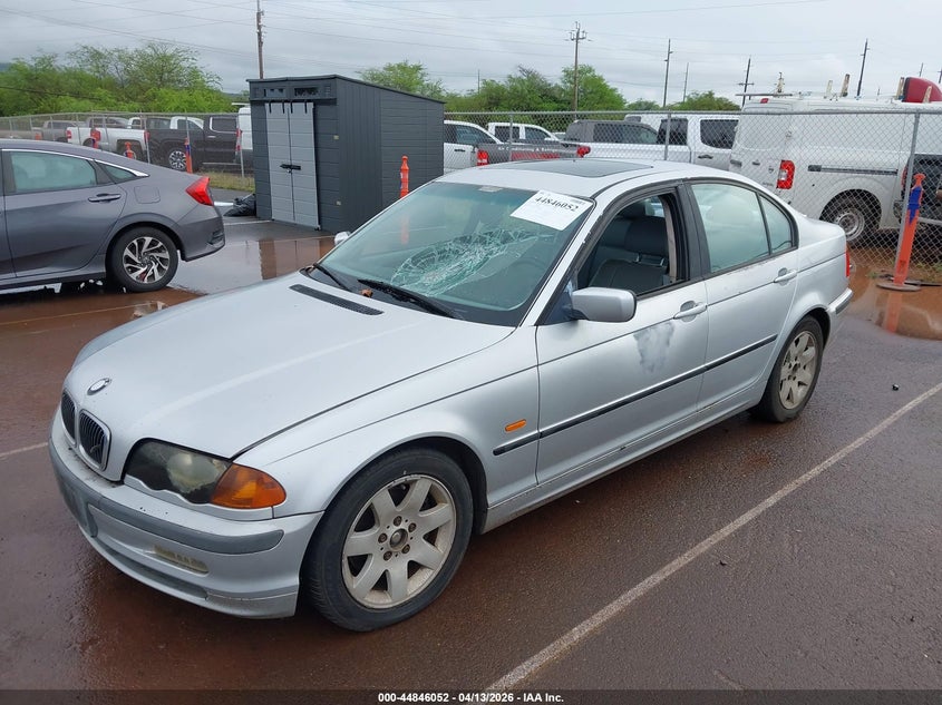 2001 BMW 3er VIN WBAAV33401FU89792 IAAI salvage auction — SIDE, Clear (Hawaii), sold $125 on 2026-08-18 (photo 6)