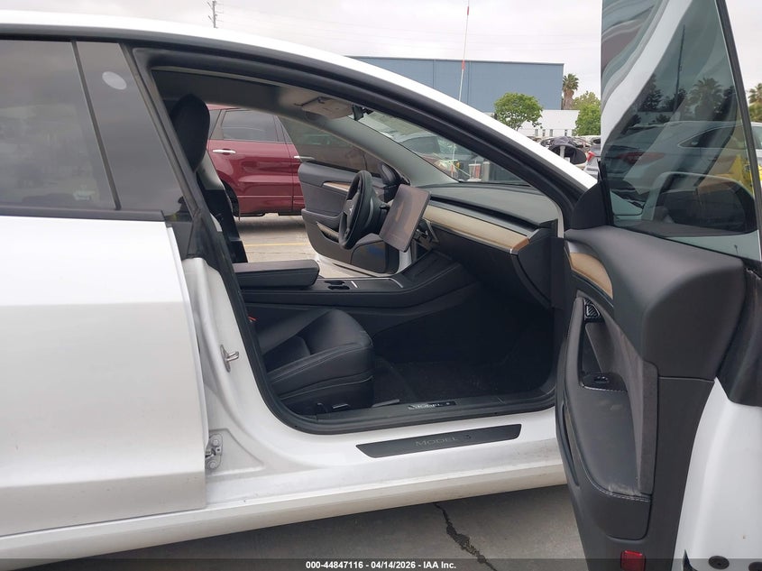 2021 Tesla Model 3 VIN 5YJ3E1EA7MF013647 IAAI salvage auction — FRONT END, Wait Title, sold $6,500 on 2026-07-19 (photo 5)