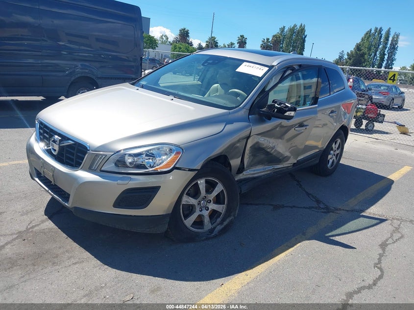 2012 Volvo Xc60 VIN YV4940DZ7C2253035 IAAI salvage auction — LEFT & RIGHT, Salvage Title, sold $525 on 2026-07-06 (photo 2)