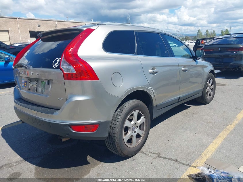2012 Volvo Xc60 VIN YV4940DZ7C2253035 IAAI salvage auction — LEFT & RIGHT, Salvage Title, sold $525 on 2026-07-06 (photo 4)