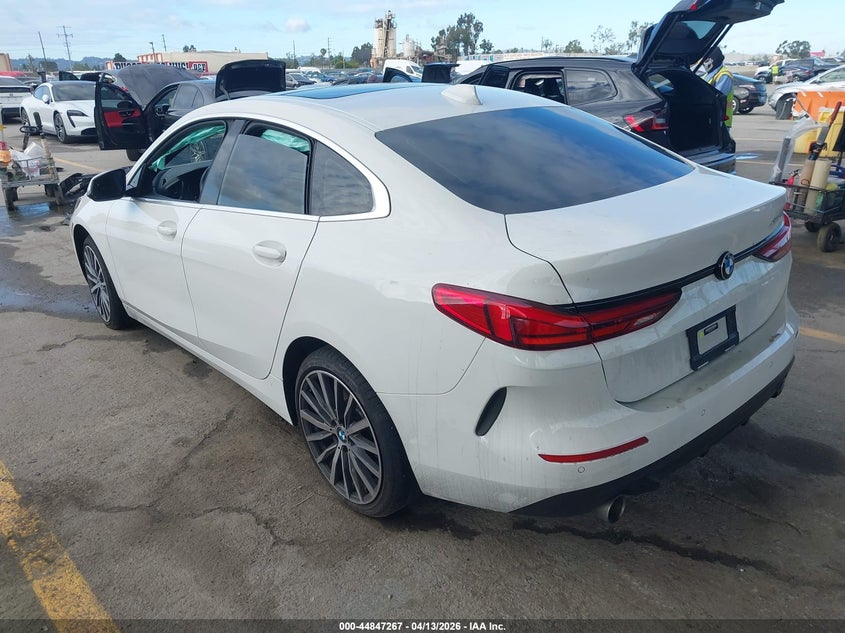 2021 BMW 2er VIN WBA53AK05M7H31858 IAAI salvage auction — THEFT, Salvage Title, sold $5,600 on 2026-07-13 (photo 3)