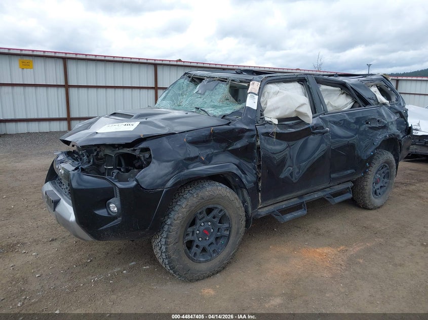2022 Toyota 4runner VIN JTERU5JR6N5972648 IAAI salvage auction — ROLLOVER, Wait Title, sold $6,974 on 2026-07-25 (photo 2)