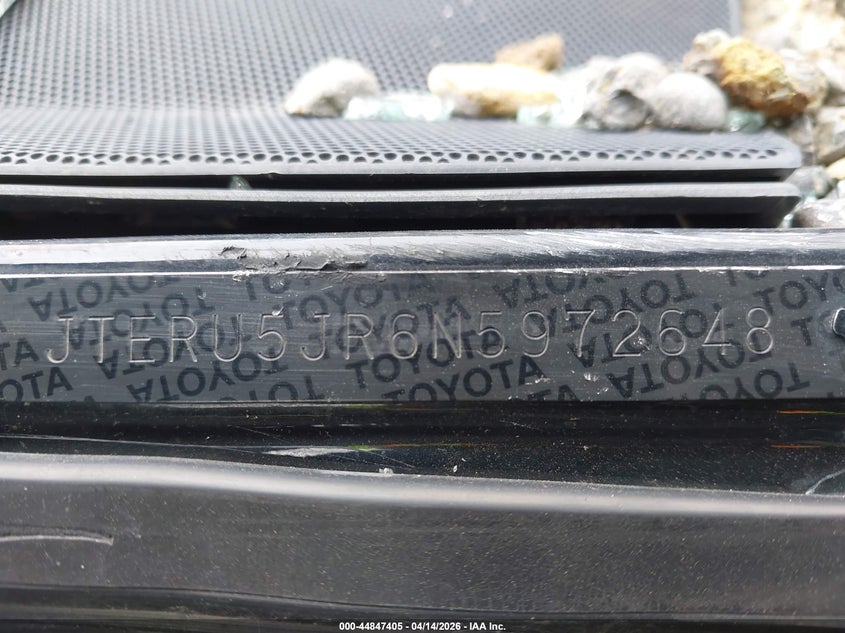 2022 Toyota 4runner VIN JTERU5JR6N5972648 IAAI salvage auction — ROLLOVER, Wait Title, sold $6,974 on 2026-07-25 (photo 9)