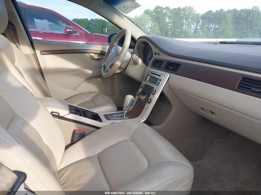 2011 Volvo S80 VIN YV1952AS7B1135035 IAAI salvage auction — NORMAL WEAR, Repossession Paperwork (Georgia), sold $1,100 on 2026-07-08 (photo 5)