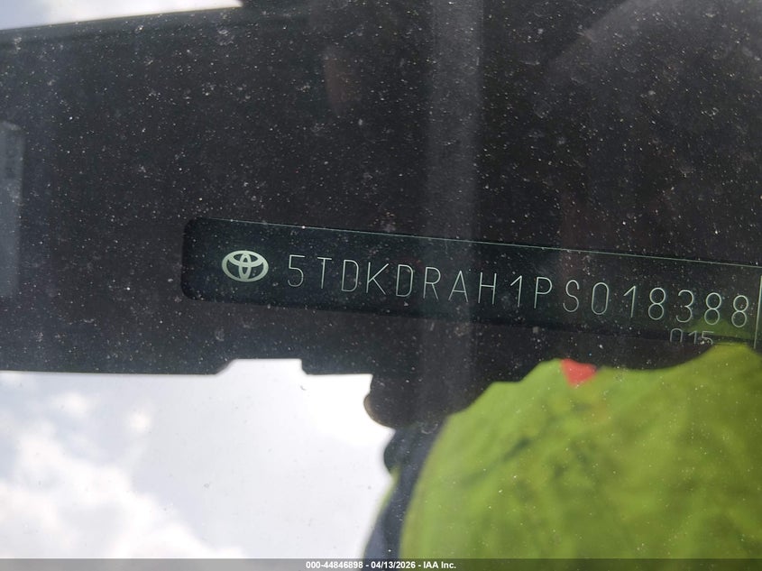 2023 Toyota Highlander VIN 5TDKDRAH1PS018388 IAAI salvage auction — LEFT SIDE, Salvage (Texas), sold $9,900 on 2026-07-22 (photo 9)