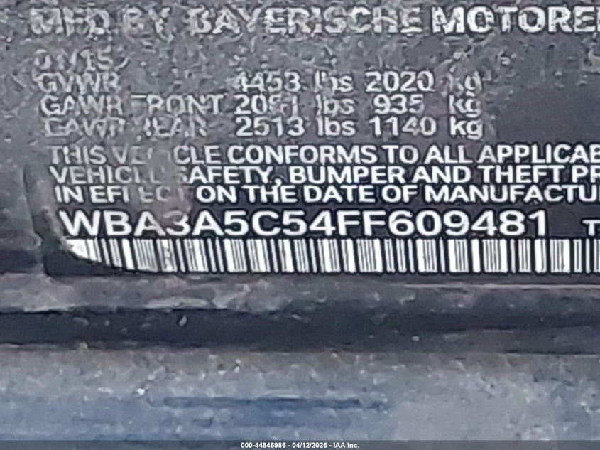 2015 BMW 3er VIN WBA3A5C54FF609481 IAAI salvage auction — FRONT & REAR, Wait Title, sold $425 on 2026-07-07 (photo 9)