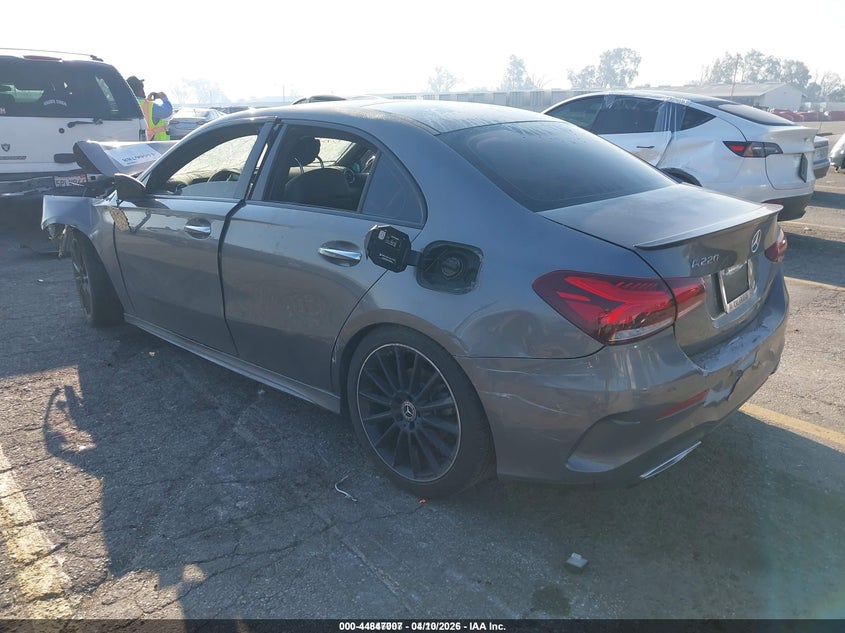2019 Mercedes-benz A-klasse VIN WDD3G4EB3KW005743 IAAI salvage auction — FRONT END, Salvage Title, sold $1,600 on 2026-07-21 (photo 3)