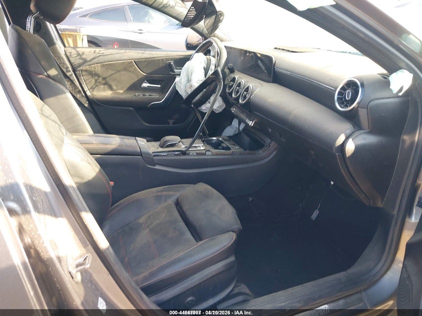2019 Mercedes-benz A-klasse VIN WDD3G4EB3KW005743 IAAI salvage auction — FRONT END, Salvage Title, sold $1,600 on 2026-07-21 (photo 5)