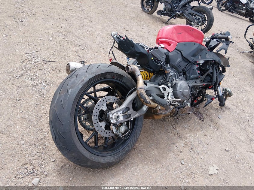 2025 Ducati Panigale VIN ZDMHAU8T1SB000977 IAAI salvage auction — ALL OVER, Salvage Title, sold $25 on 2026-07-29 (photo 4)