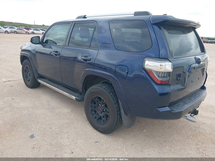 2021 Toyota 4runner VIN JTEMU5JR0M5888477 IAAI salvage auction — HAIL, Wait Title, sold $16,000 on 2026-07-16 (photo 3)