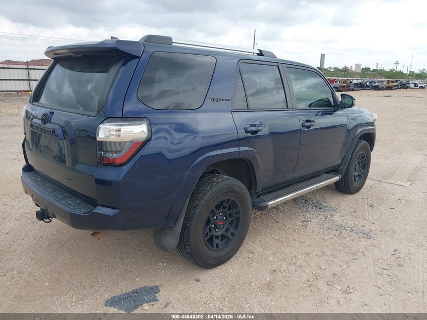 2021 Toyota 4runner VIN JTEMU5JR0M5888477 IAAI salvage auction — HAIL, Wait Title, sold $16,000 on 2026-07-16 (photo 4)