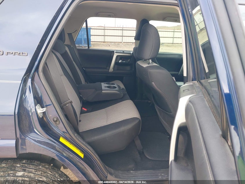 2021 Toyota 4runner VIN JTEMU5JR0M5888477 IAAI salvage auction — HAIL, Wait Title, sold $16,000 on 2026-07-16 (photo 8)