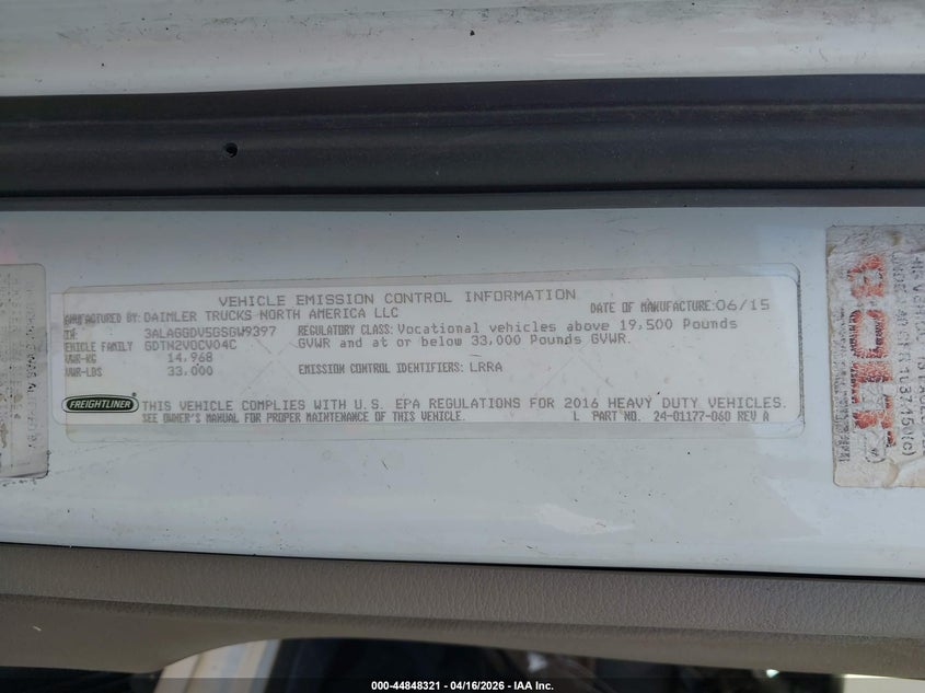 2016 Freightliner Cascadia 113 VIN 3ALAGGDV5GSGW9397 IAAI salvage auction — BURN, Non-Repairable (Tennessee), sold $2,250 on 2026-07-08 (photo 9)
