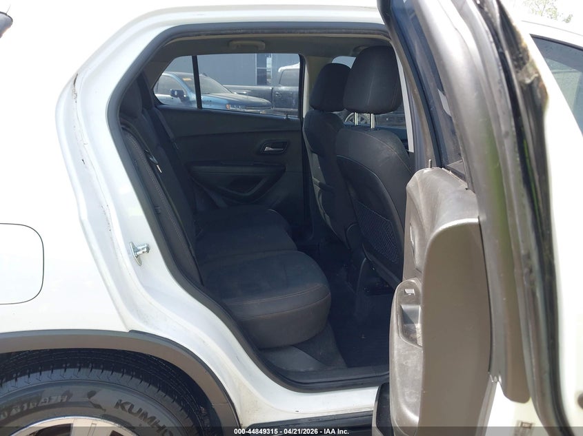 2020 Chevrolet Trax VIN KL7CJKSBXLB317150 IAAI salvage auction — FRONT END, Salvage (Ohio), sold $2,200 on 2026-07-09 (photo 8)
