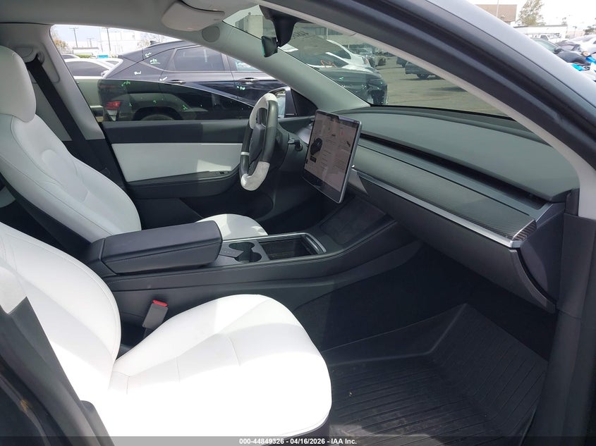 2022 Tesla Model y VIN 7SAYGDEF4NF397081 IAAI salvage auction — RIGHT REAR, Salvage Title, sold $9,300 on 2026-07-14 (photo 5)